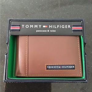 Tommy Hilfiger mens wallet